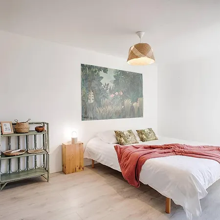 Maison De Charme Avec Jardin A - Fr-1-788-51 Feriehus *