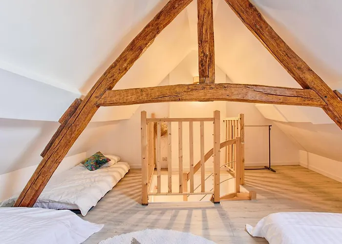 Maison De Charme Avec Jardin A - Fr-1-788-51 Sallenelles